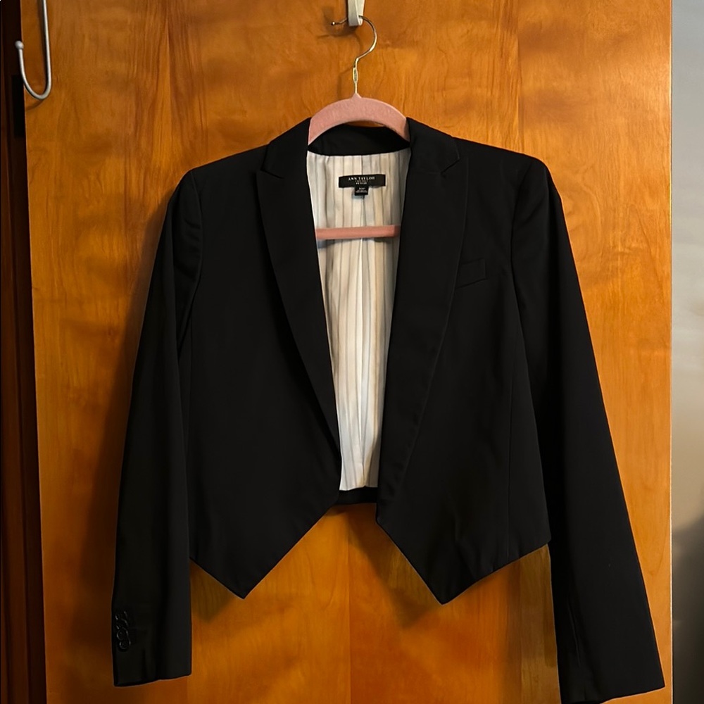 Ann Taylor Petite Black Cropped Blazer